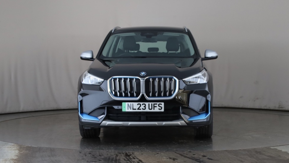 BMW iX1 Image 8