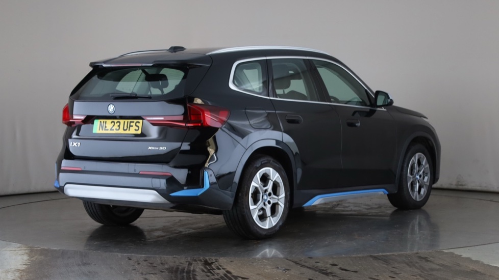 BMW iX1 Image 5