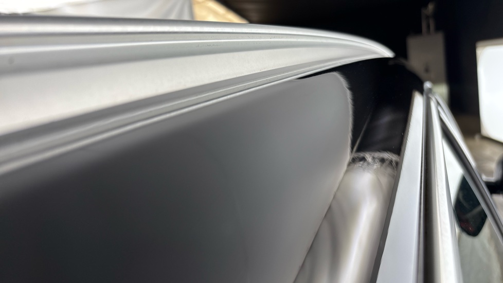 BMW iX1 Dent