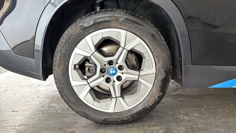 BMW iX1 Image 19