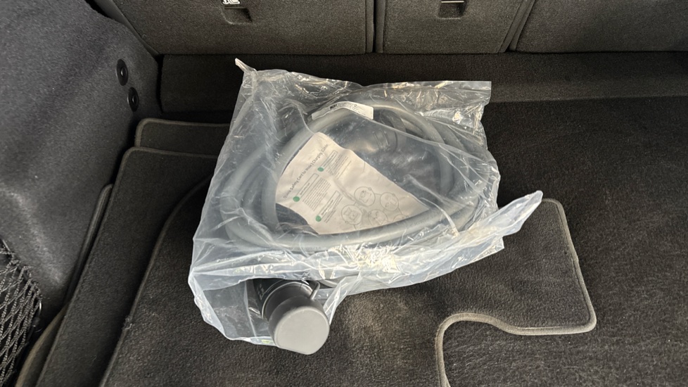 BMW iX1 Image 22