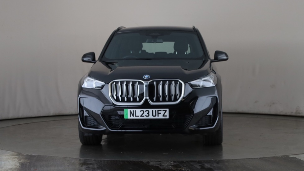 BMW iX1 Image 8