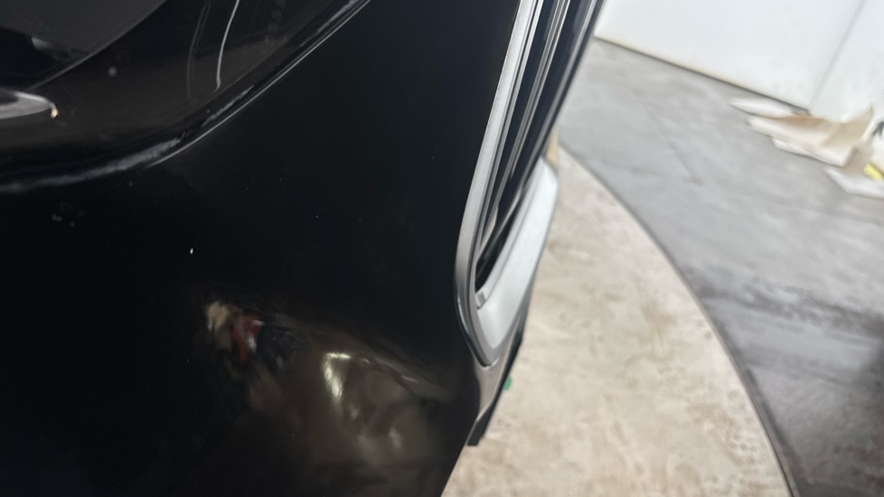 BMW iX1 chips