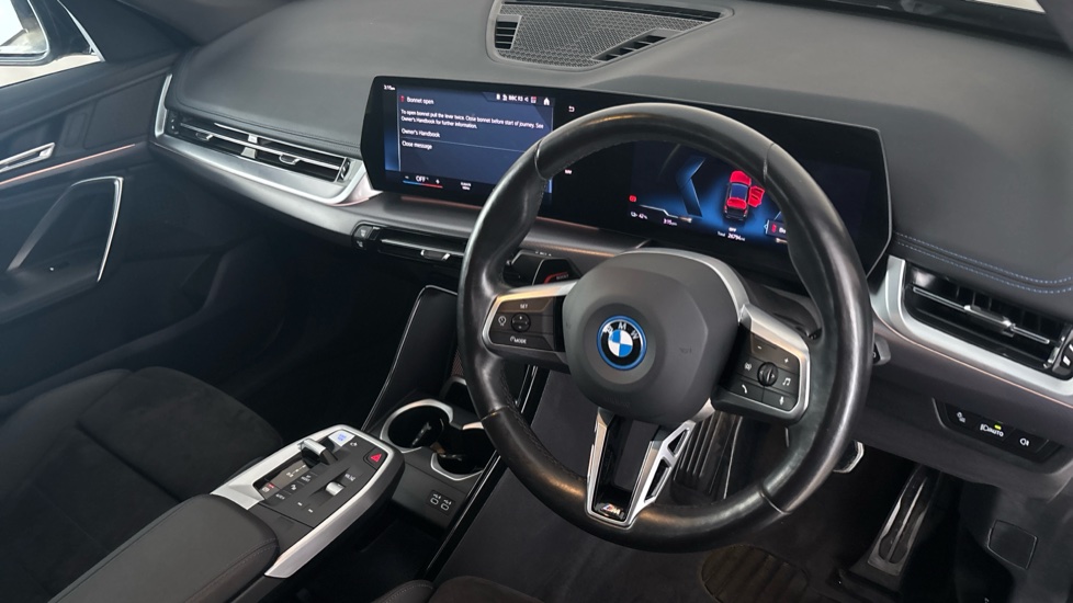 BMW iX1 Image 9