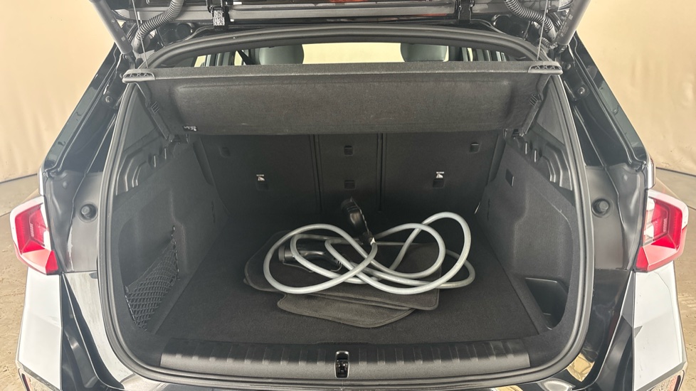 BMW iX1 Image 15