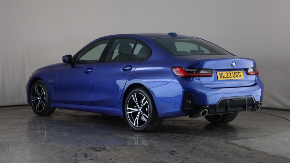 BMW 3 SERIES Image 3