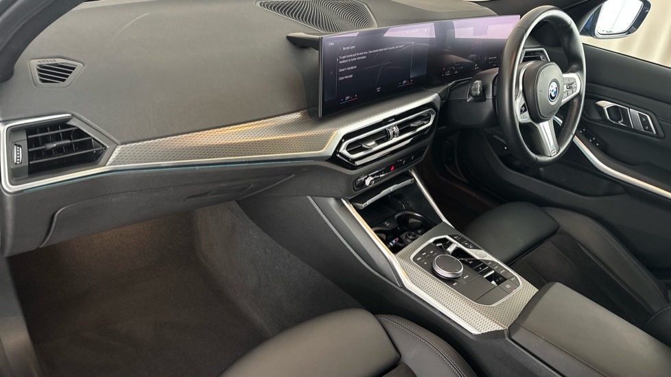 BMW 3 SERIES Image 10