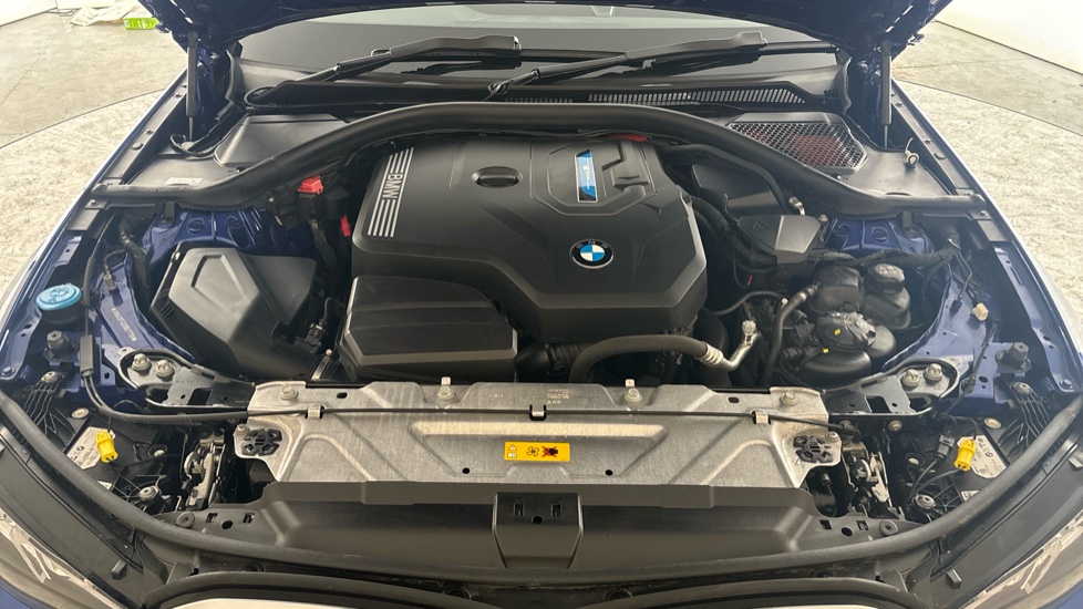 BMW 3 SERIES Image 16