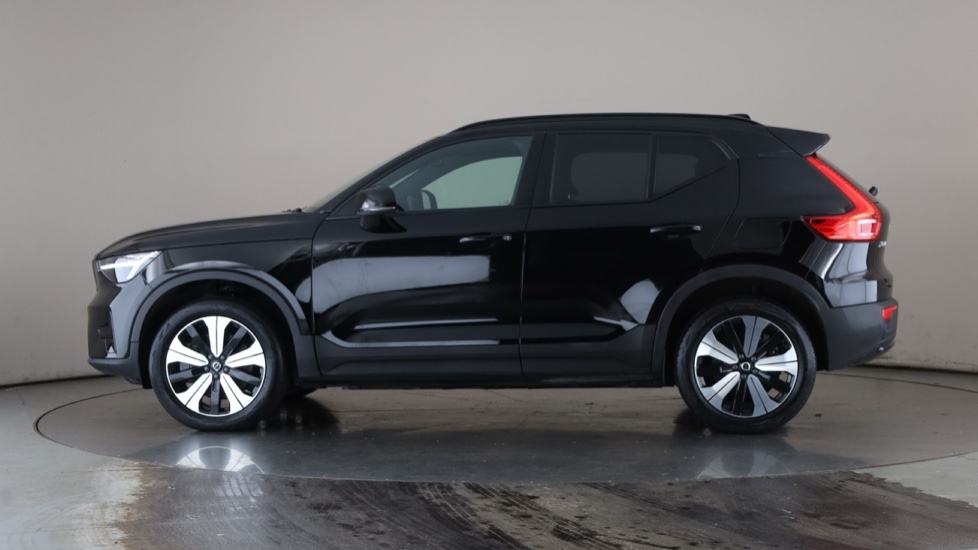 VOLVO XC40 Image 2