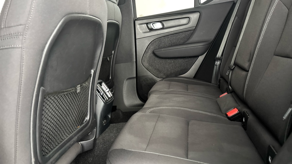 VOLVO XC40 Image 14