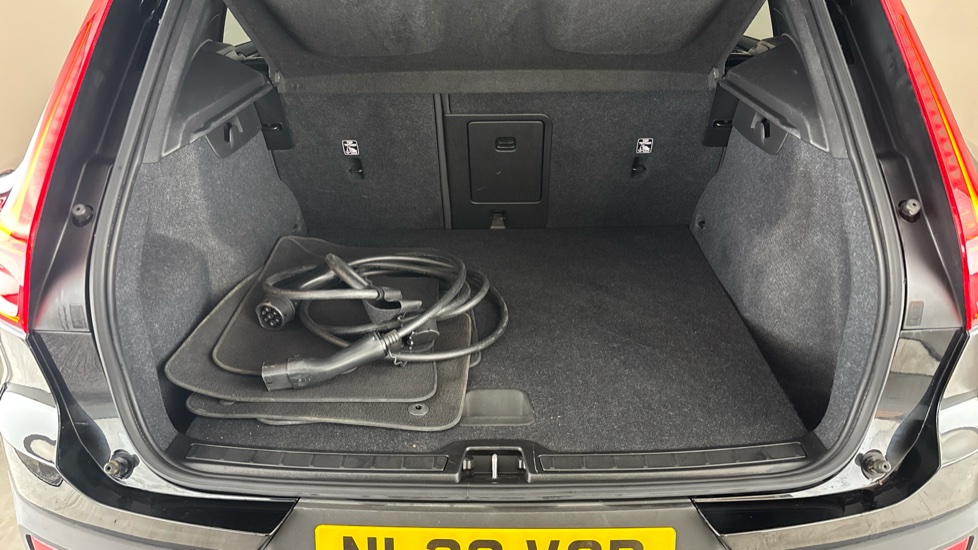 VOLVO XC40 Image 15