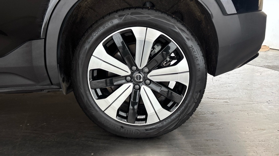 VOLVO XC40 Image 18