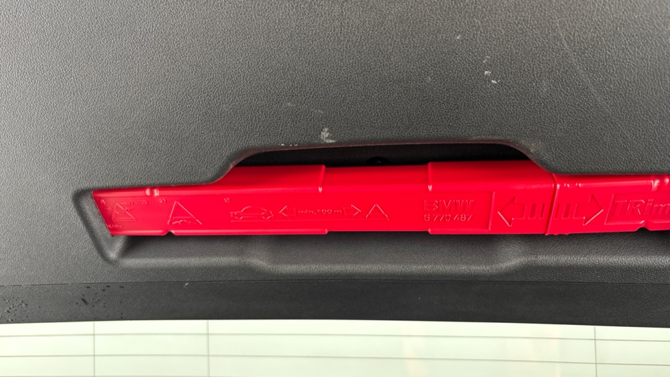 BMW iX1 Scuff
