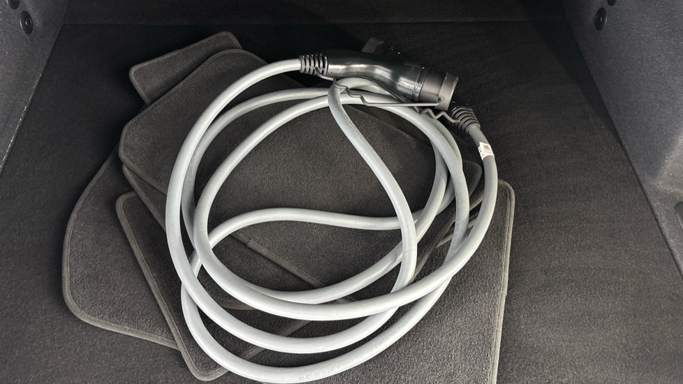 BMW iX1 Image 22