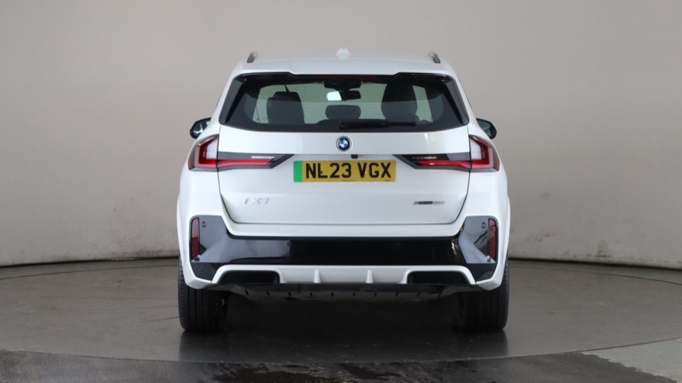 BMW iX1 Image 4
