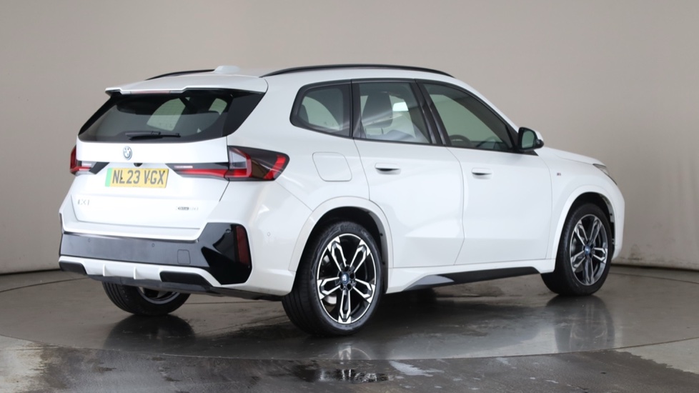 BMW iX1 Image 5