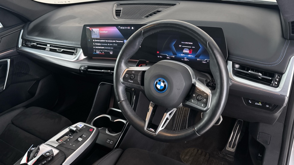 BMW iX1 Image 9