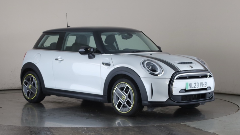 MINI HATCHBACK Image 7