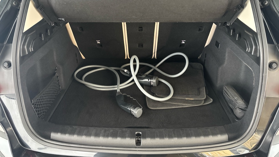 BMW iX1 Image 15