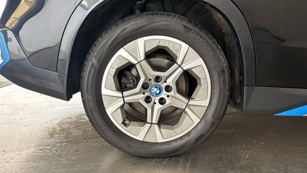 BMW iX1 Image 19