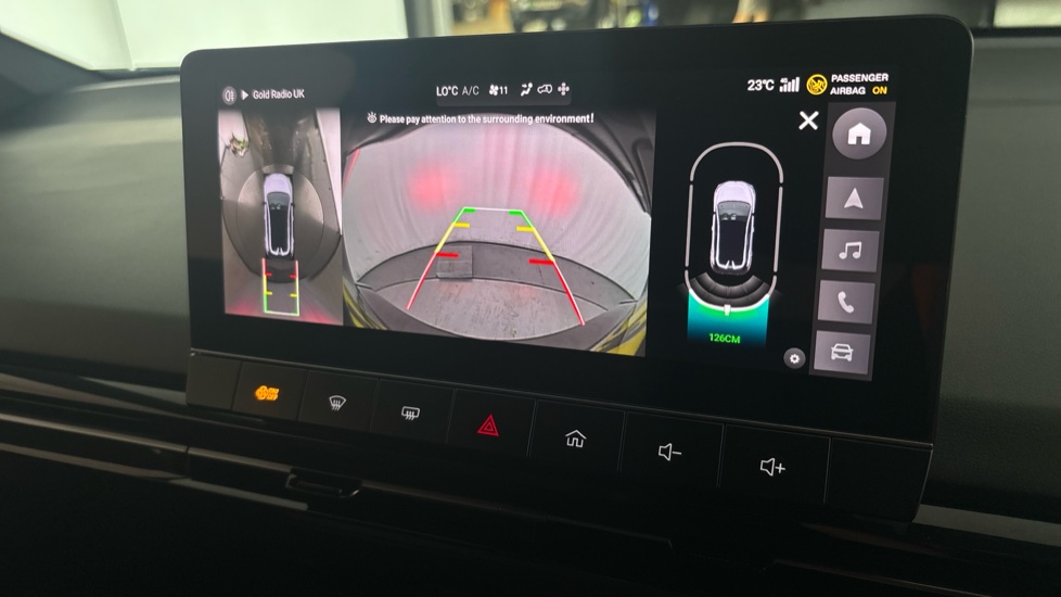 MG MG4 reverse camera