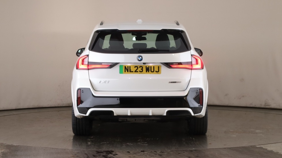 BMW iX1 Image 4