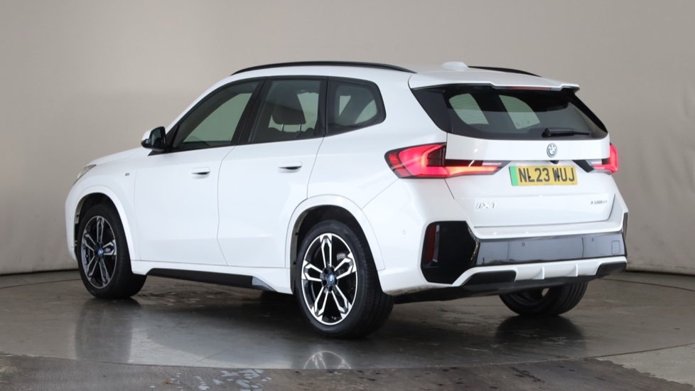 BMW iX1 Image 3