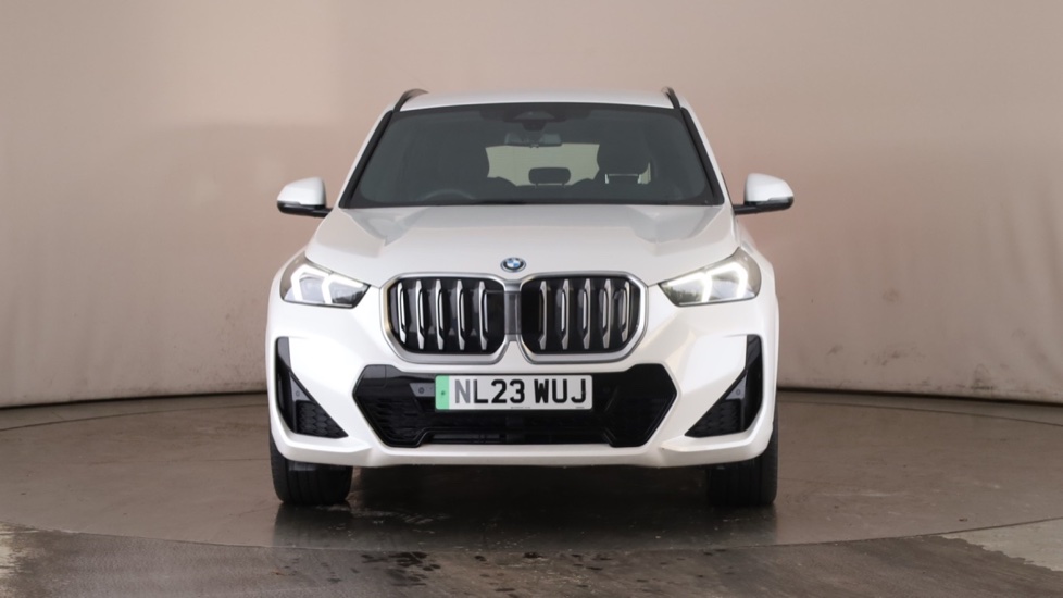 BMW iX1 Image 8