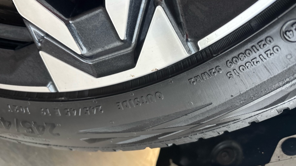 BMW iX1 scuff