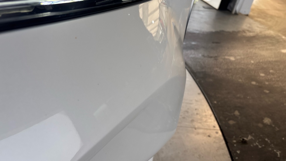 BMW iX1 chips