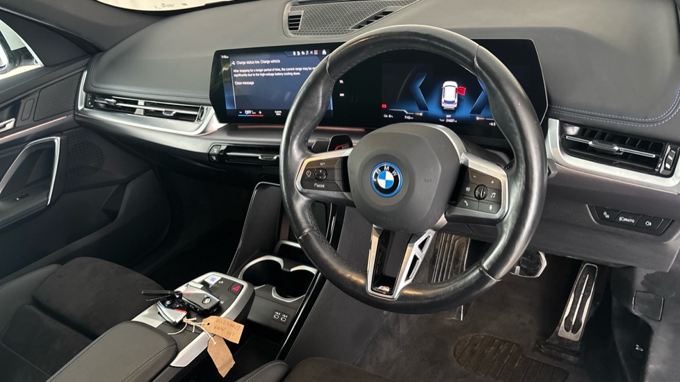 BMW iX1 Image 9