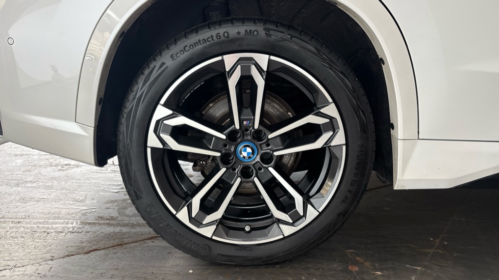 BMW iX1 Image 19