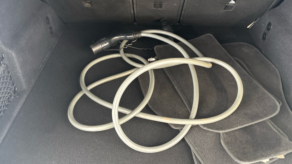 BMW iX1 Image 22