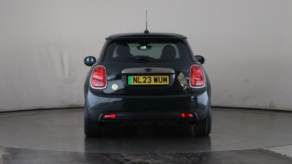 MINI HATCHBACK Image 4