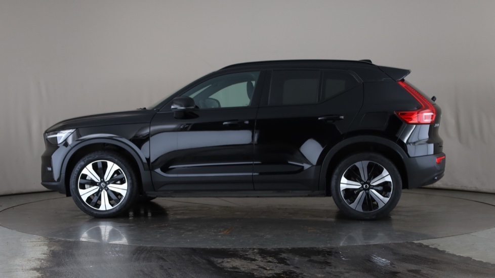VOLVO XC40 Image 2