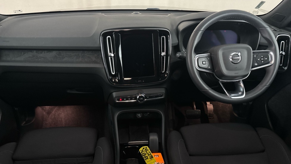 VOLVO XC40 Image 11