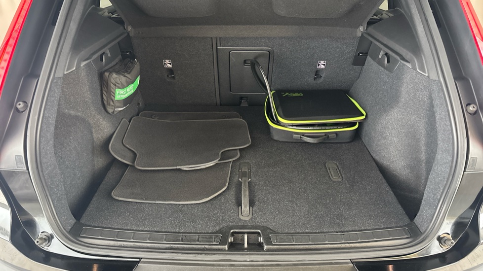 VOLVO XC40 Image 15