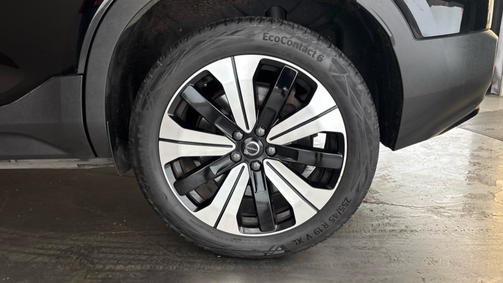 VOLVO XC40 Image 18