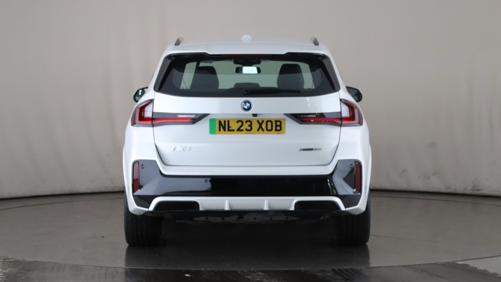 BMW iX1 Image 4