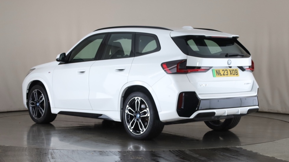BMW iX1 Image 3