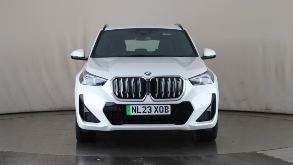 BMW iX1 Image 8
