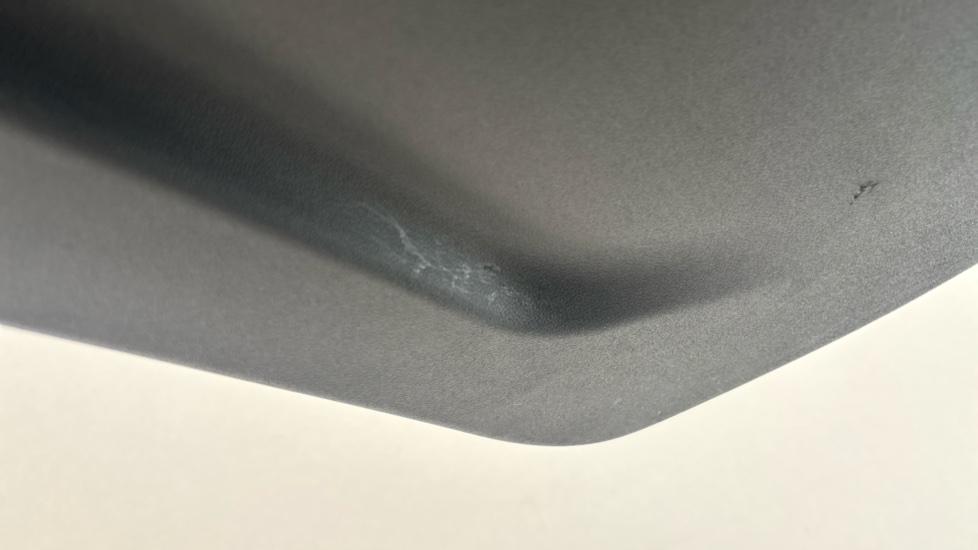 BMW iX1 Scuff