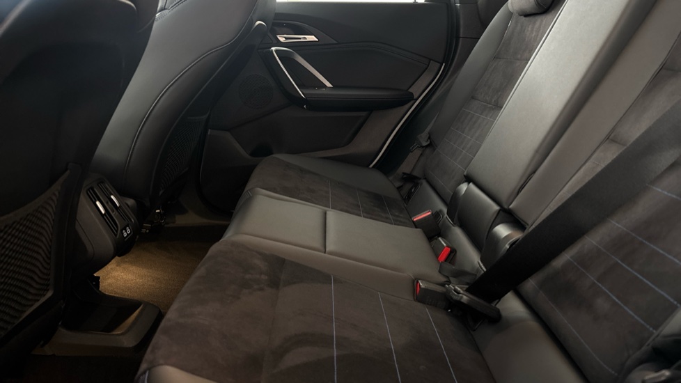 BMW iX1 Image 14
