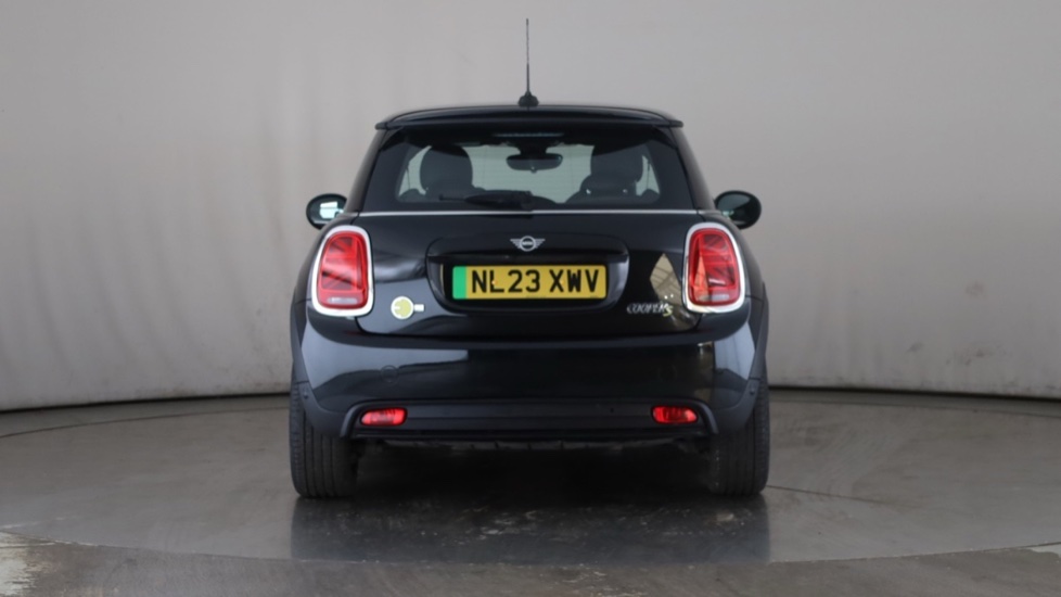 MINI HATCHBACK Image 4