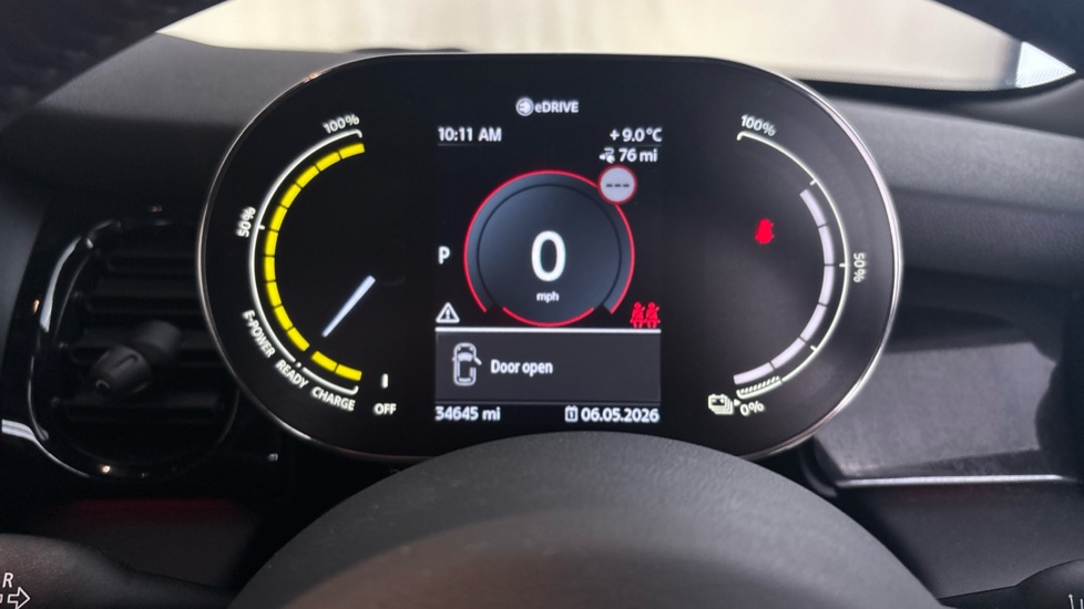 MINI HATCHBACK Image 13