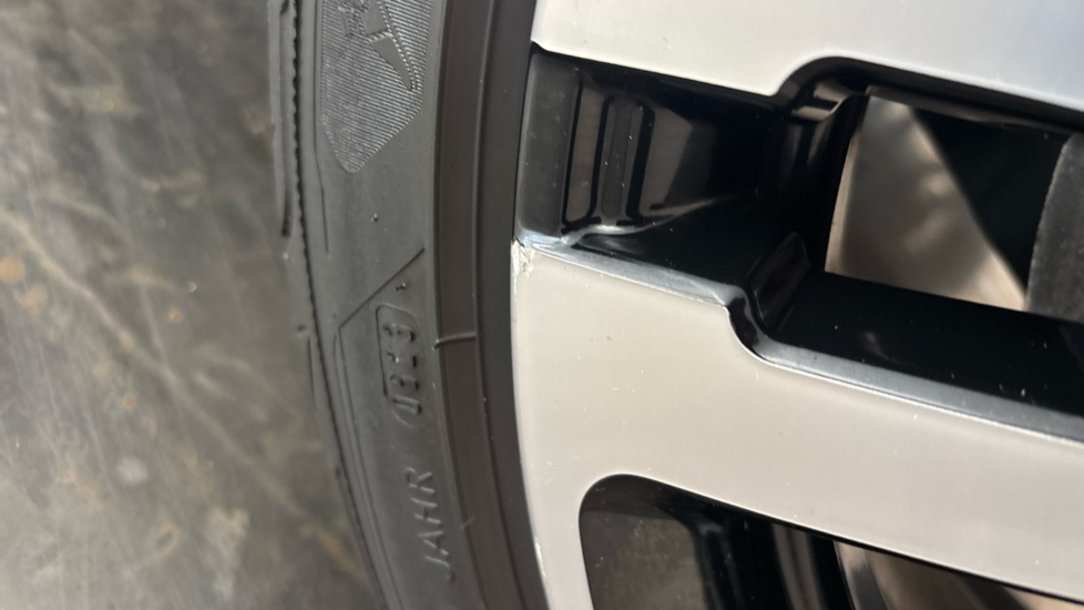 MINI HATCHBACK chips