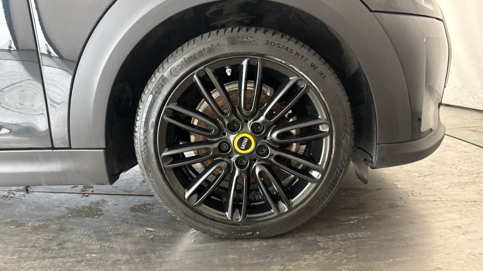 MINI HATCHBACK Image 20