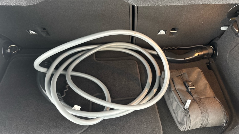 MINI HATCHBACK Image 22