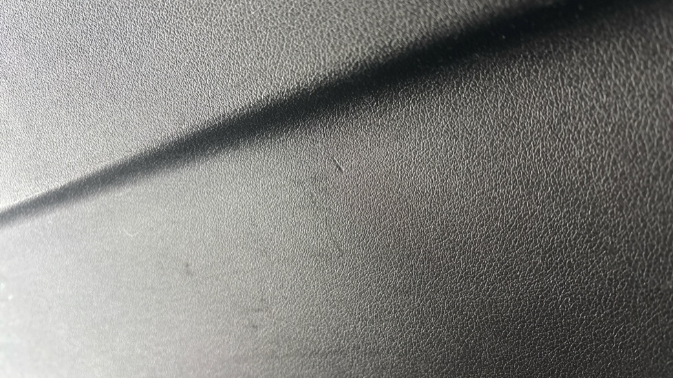 BMW iX1 scuff