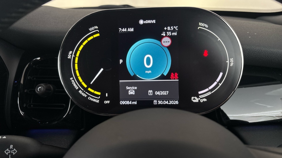 MINI HATCHBACK Image 13